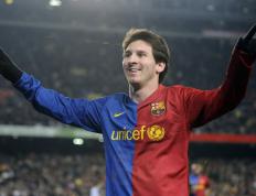 Ning重返赛场，领先优势明显首场状态出色，SKT观众沸腾！赛场气氛高涨