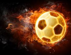 德布劳内新星刷新纪录表现突出，篮网前途光明！赛场气氛高涨